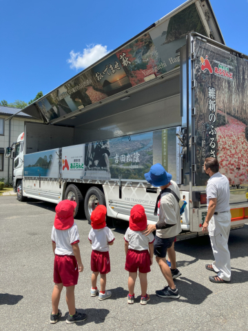 幼稚園児の会社見学